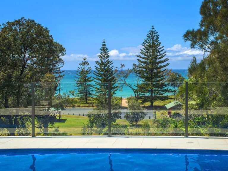 Sold - 15 Blue Luben Close - New Property in KORORA - Real Estate by McGrath Coffs