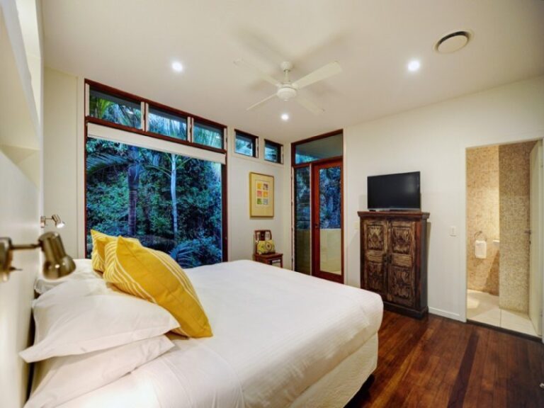 Sold - 6 Beachfront Close - New Property in SAPPHIRE BEACH - Real Estate by McGrath Coffs