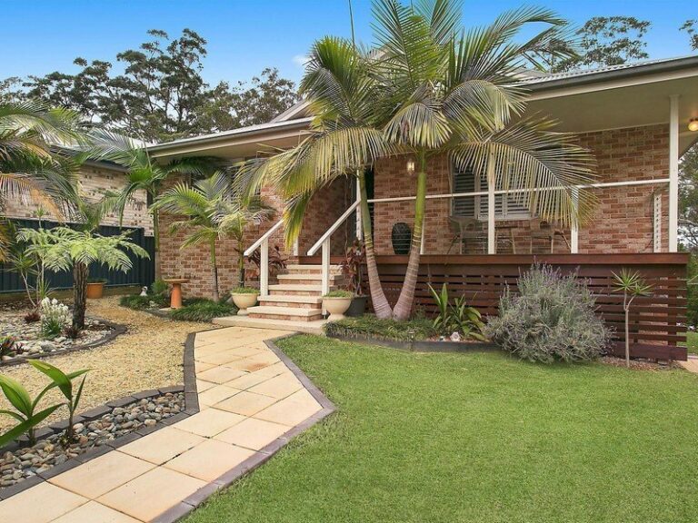 1 Dolphin Court, Urunga