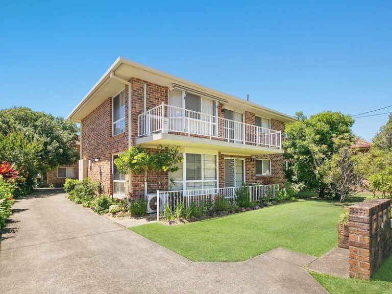 2/10 Elizabeth Street, Sawtell