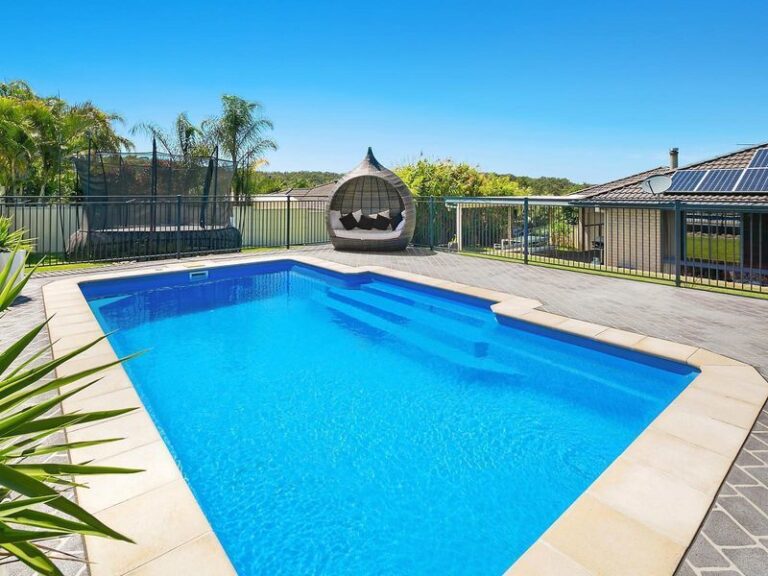 16 Celeste Place, Bonville
