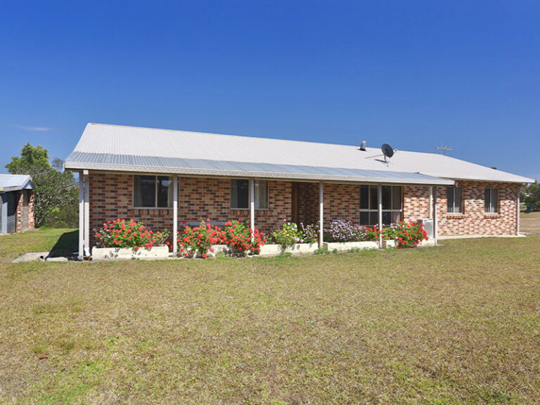83 Preston Drive, MacKsville