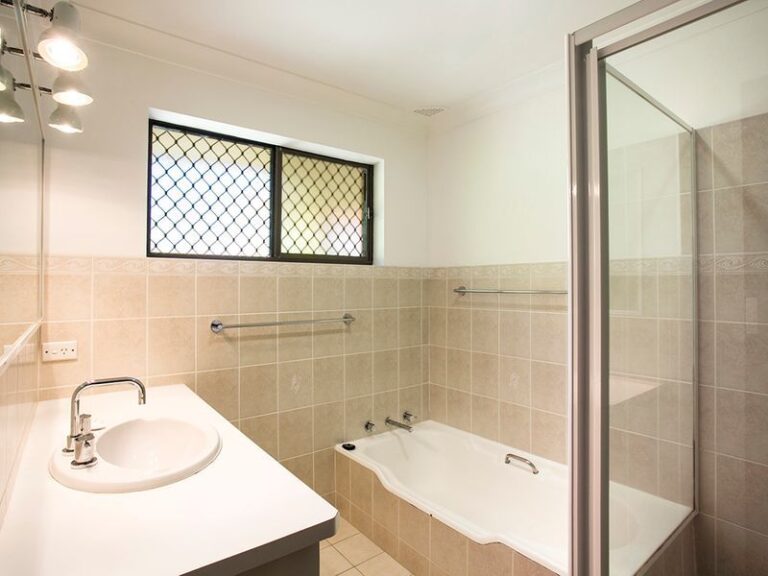 Sold - 120 High Street - New Property in BOWRAVILLE - Real Estate by McGrath Nambucca