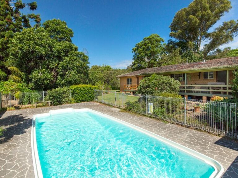 334 Valla Road, Valla