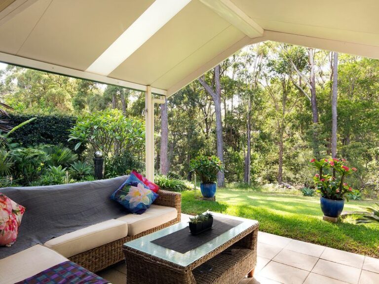 95 Ocean View Drive, Valla Beach