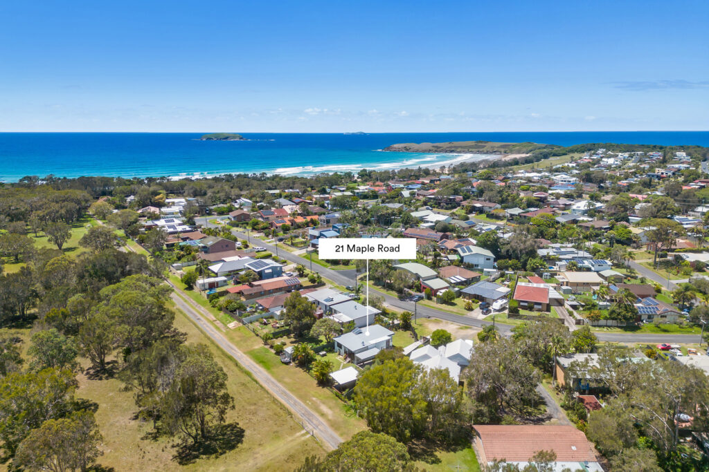 Sold - 21 Maple Road - New Property in Sandy Beach - Real Estate by Tom Coombes