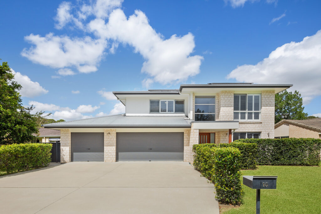 16 Lake Court, Urunga