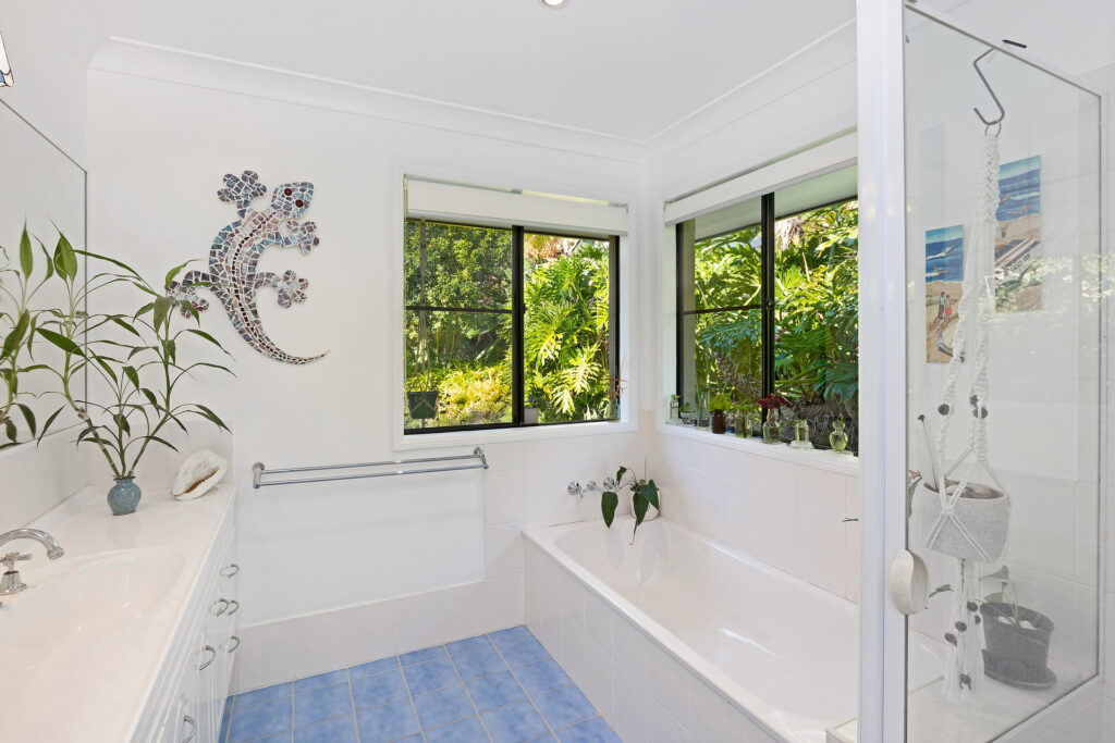 Sold - 45 Discovery Drive - New Property in Moonee Beach - Real Estate by Tom Coombes