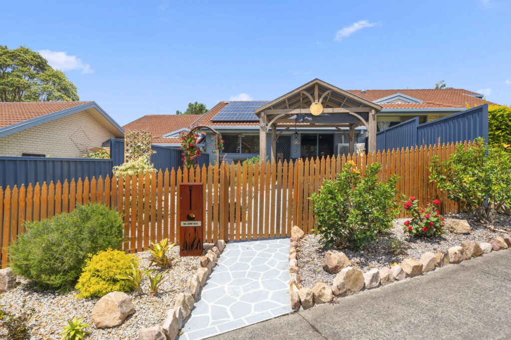 2/59 Perry Drive, Coffs Harbour