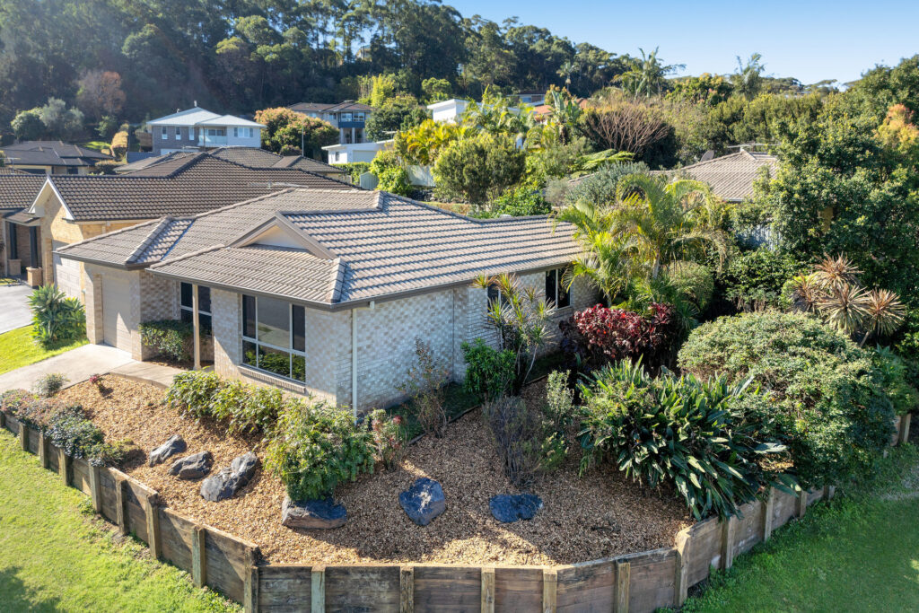 5 Patmos Drive, North Boambee Valley