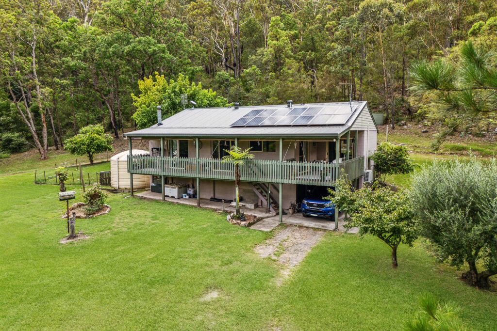 Sold - 132 Sandstone Drive - New Property in Kremnos - Real Estate by John Hall