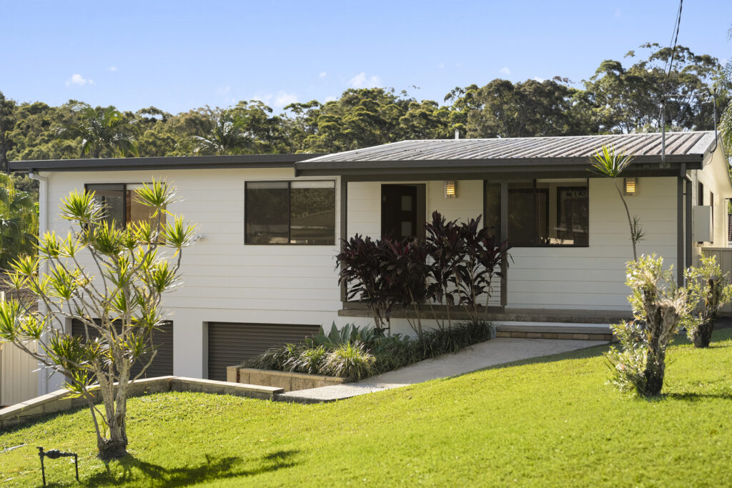 Sold - 8 Blackbutt Avenue - New Property in Sandy Beach - Real Estate by Tom Coombes