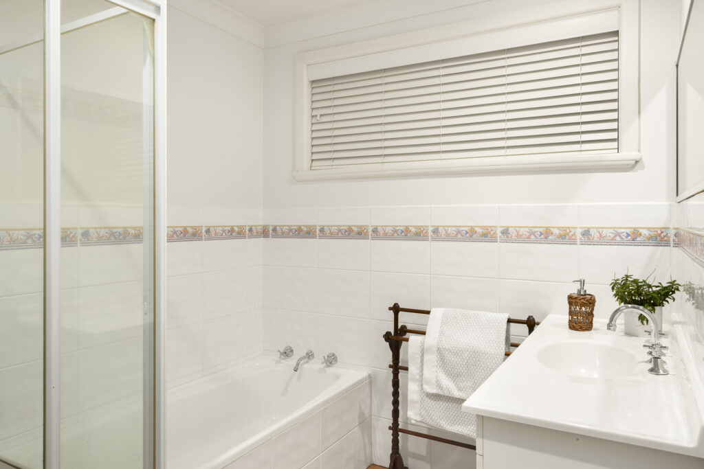 Sold - 33 Korora Bay Drive - New Property in Korora - Real Estate by John Hall