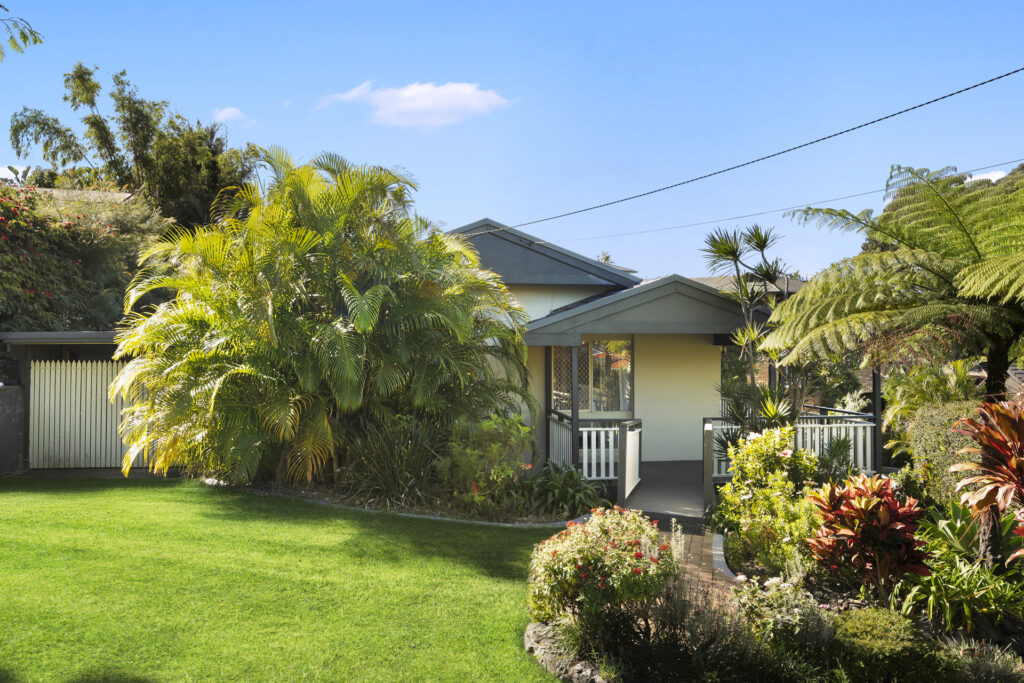 Sold - 33 Korora Bay Drive - New Property in Korora - Real Estate by John Hall