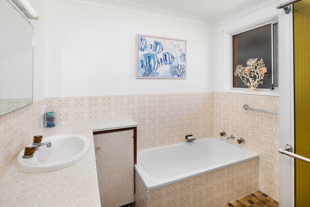 Sold - 28 Mirroola Crescent - New Property in Toormina - Real Estate by Shayne Long