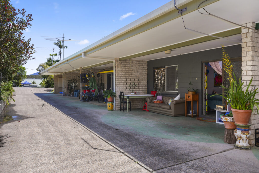 4/6 Corambara Crescent, Toormina
