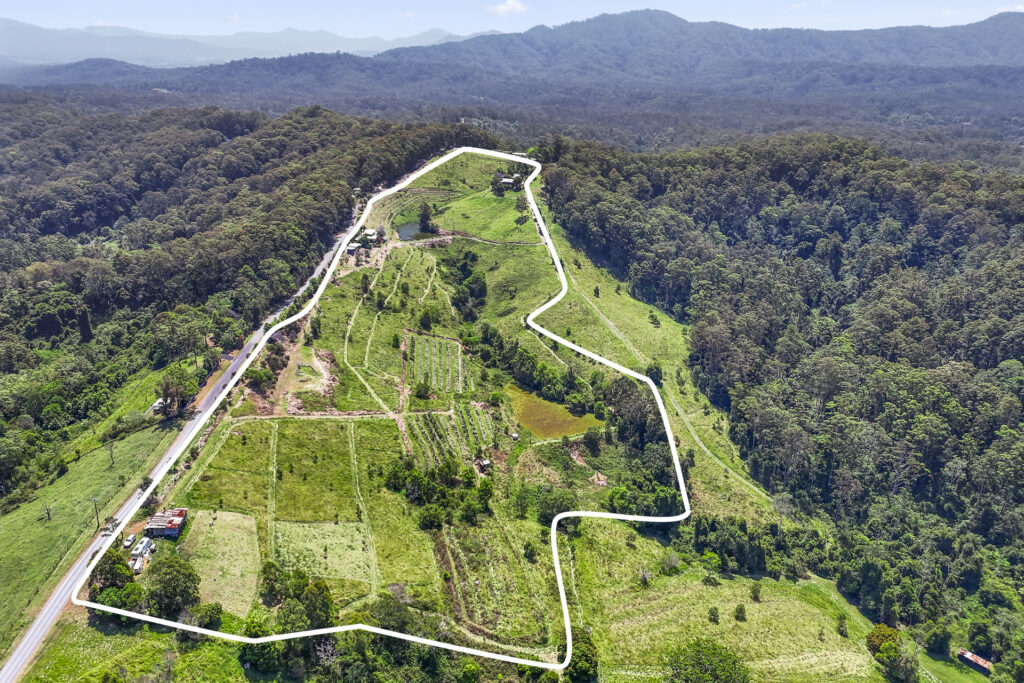 190 Richards Road, Newee Creek