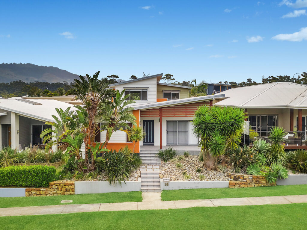 38 Red Ash Road, Sapphire Beach