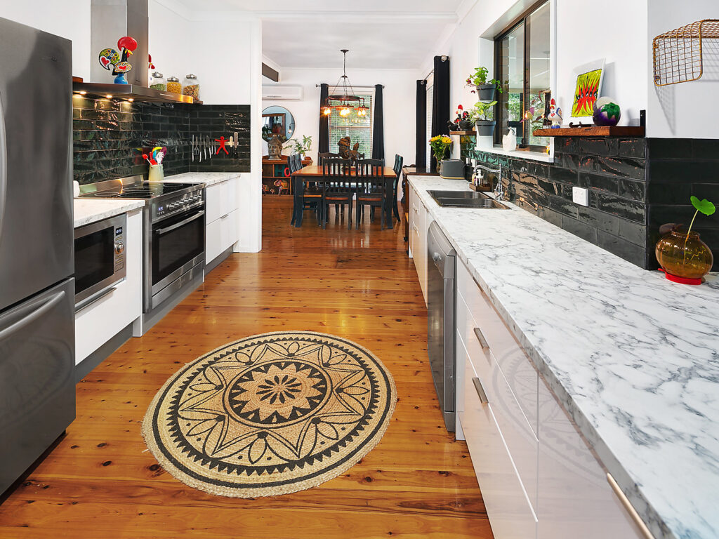 662 Valla Road, Valla