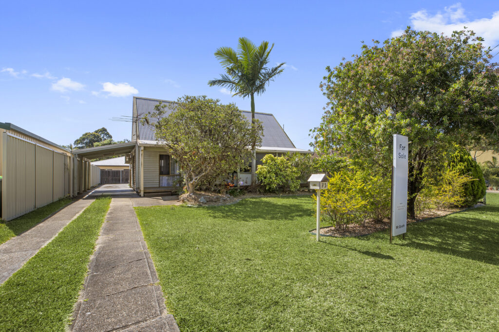 73 Aubrey Crescent, Coffs Harbour
