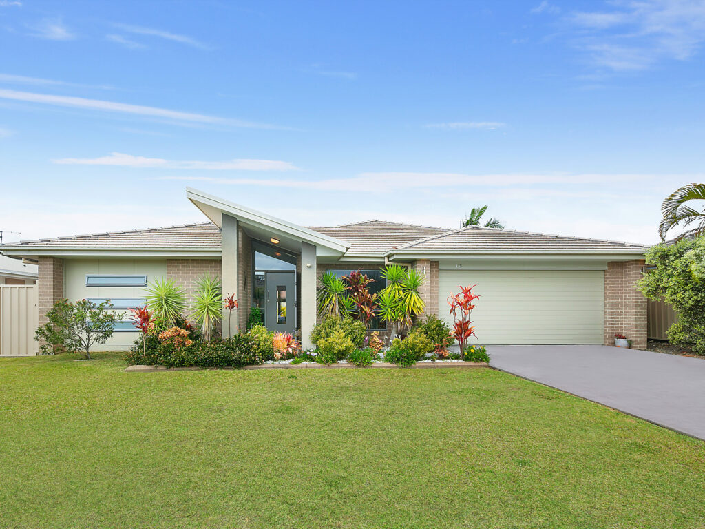 135 Matthews Parade, Corindi Beach