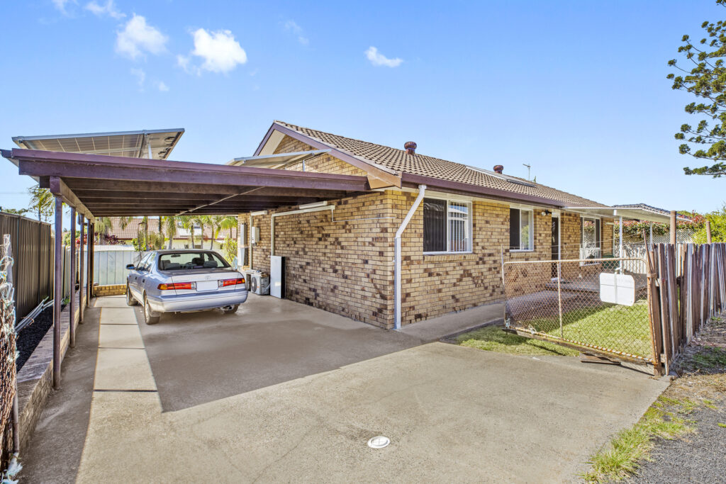 2/19 Azalea Avenue, Coffs Harbour