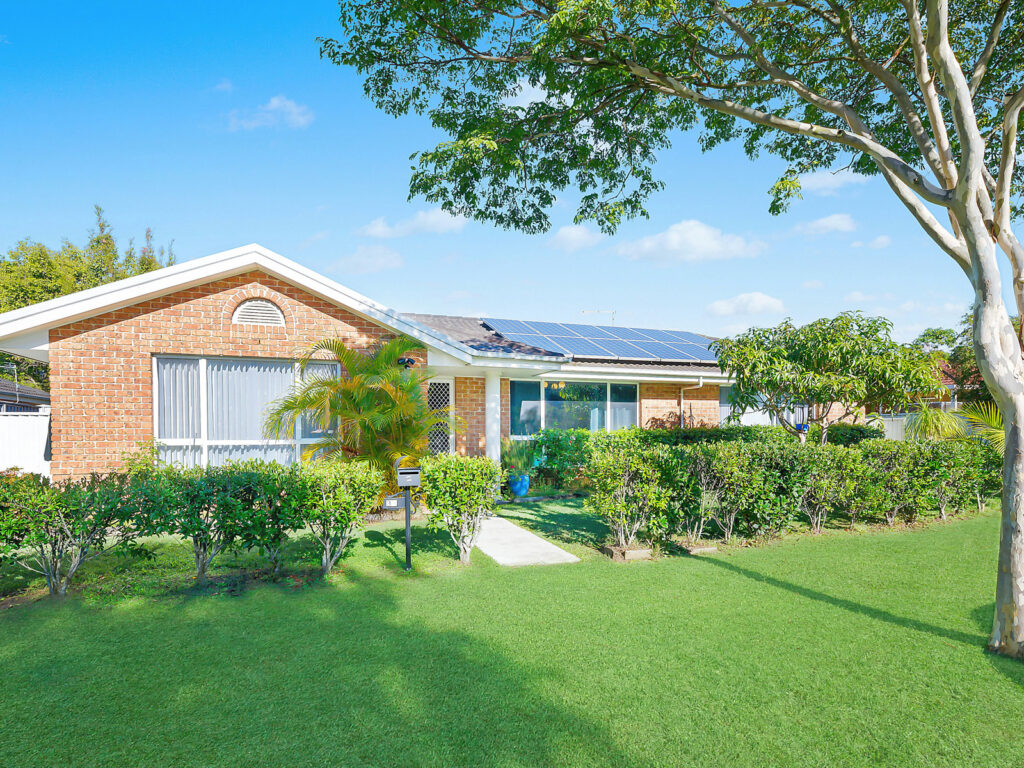33 Bruce King Drive, Boambee East