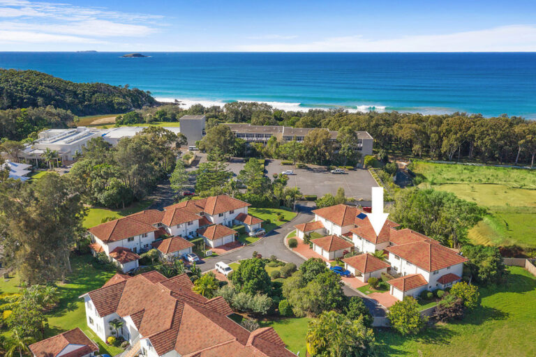 9/4 Osprey Place, Korora