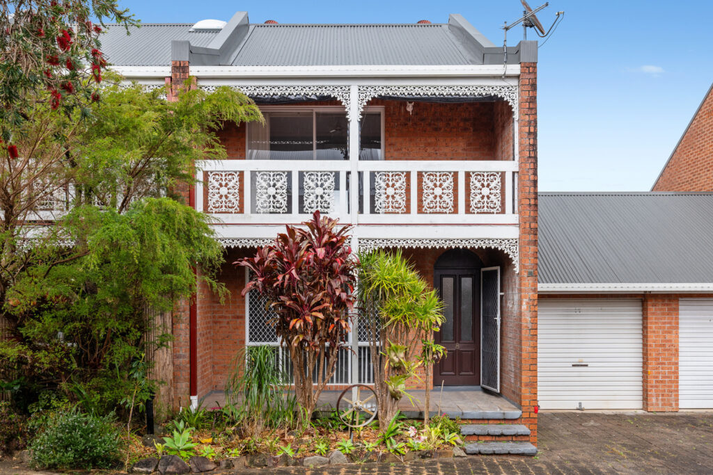 8/14 Lalaguli Drive, Toormina