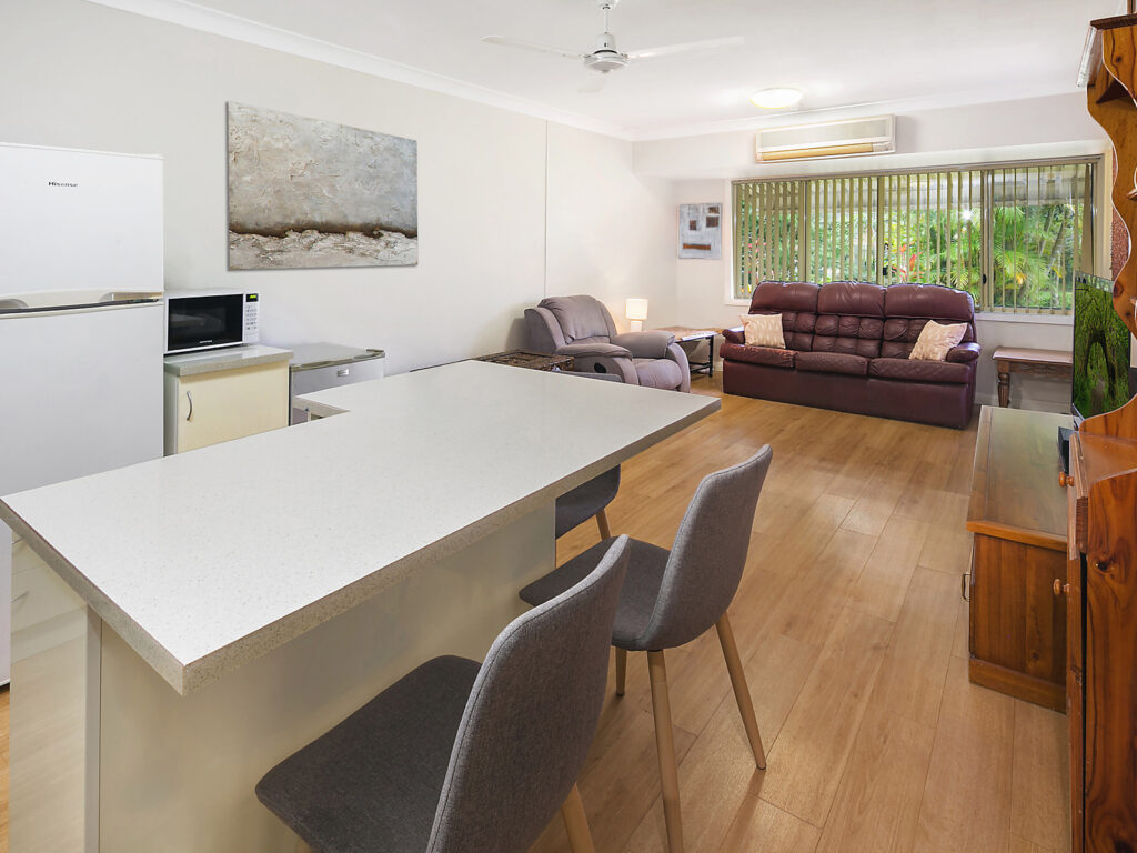 2/5 Herman Reick Avenue, Korora