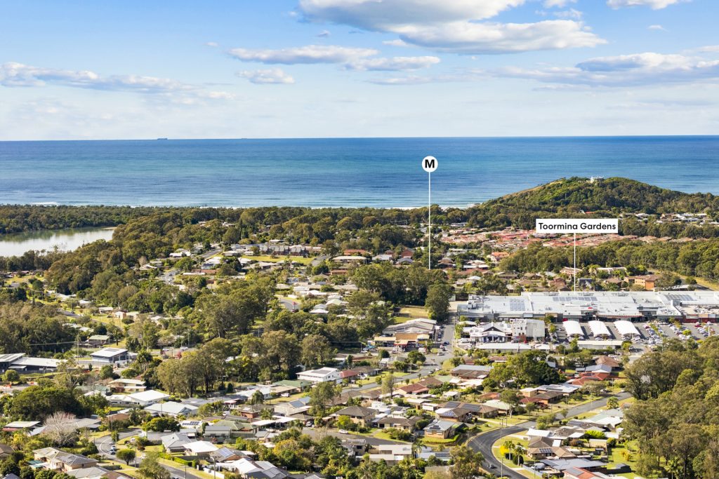 4/19 Corambara Crescent, Toormina