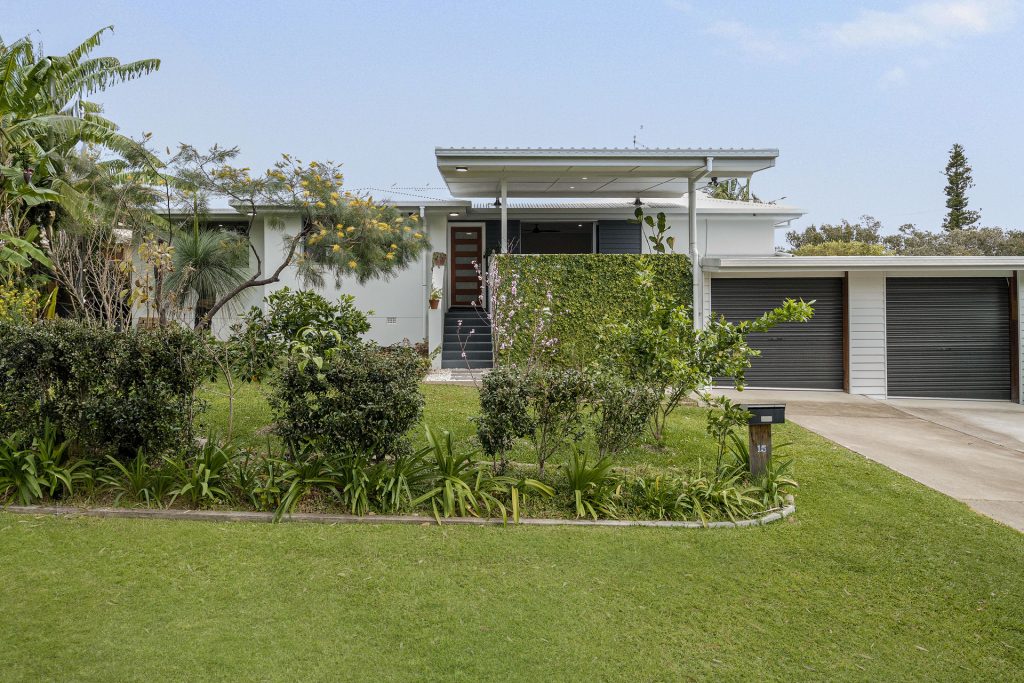 Auction - 15 Seventeenth Avenue - New Property in Sawtell - Real Estate by Rebecca Harrington