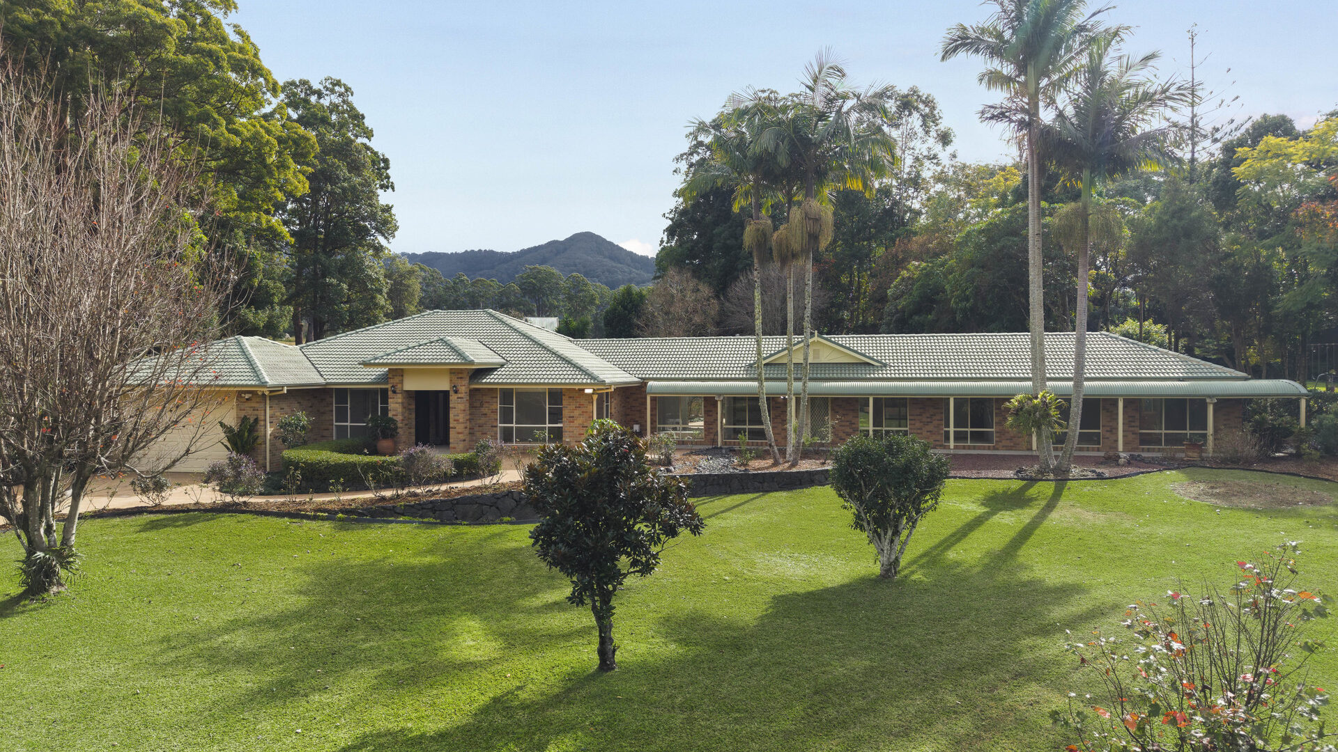 For Sale - 212 Braford Drive - New Property in Bonville - Real Estate by Shayne Long