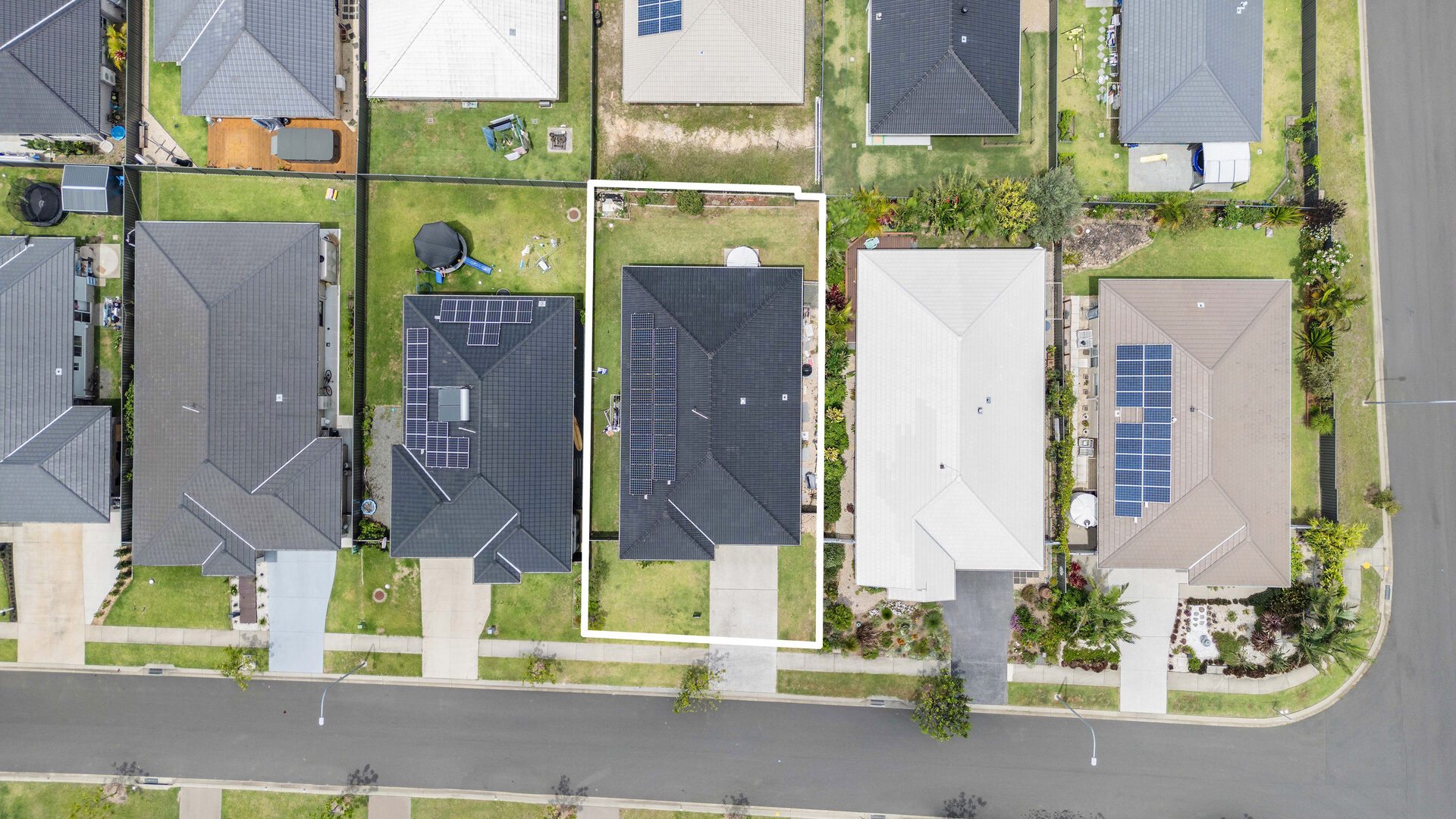 Sold - 17 Rockpool Avenue - New Property in Sandy Beach - Real Estate by Tom Coombes