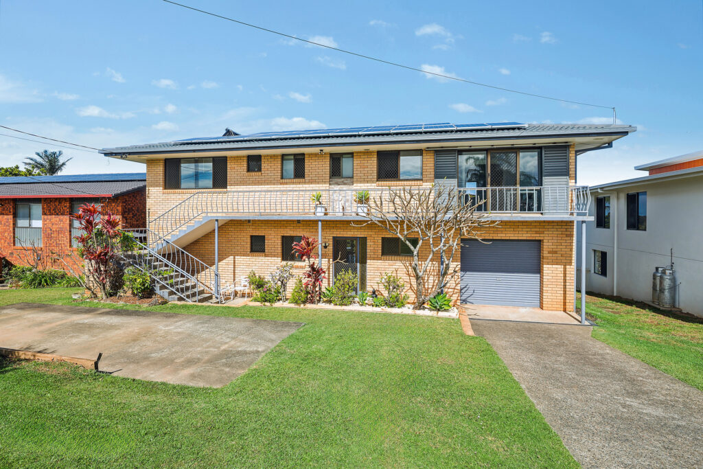 For Sale - 6 Jemalong Crescent - New Property in Toormina - Real Estate by Shayne Long