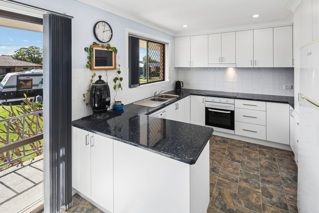For Sale - 6 Jemalong Crescent - New Property in Toormina - Real Estate by Shayne Long