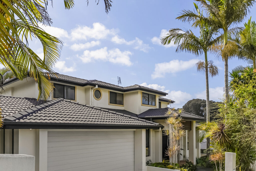 Auction - 1 Fernleigh Avenue - New Property in Korora - Real Estate by Joshua Allen