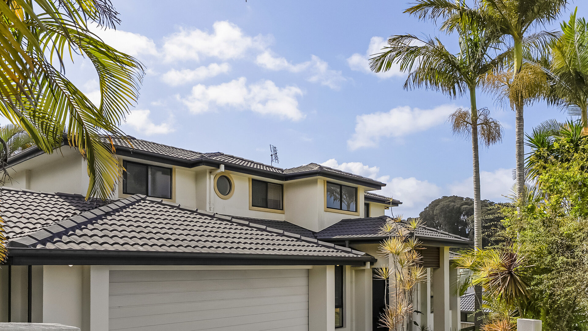 Auction - 1 Fernleigh Avenue - New Property in Korora - Real Estate by Joshua Allen