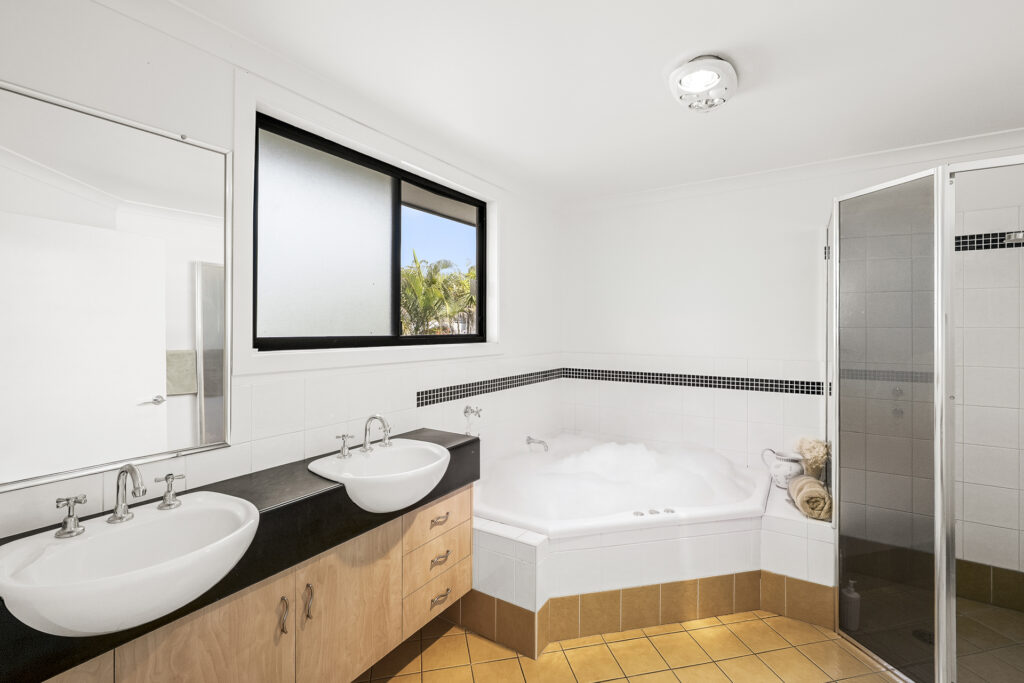 Auction - 1 Fernleigh Avenue - New Property in Korora - Real Estate by Joshua Allen