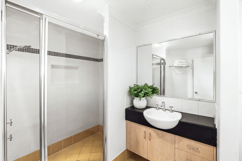 Auction - 1 Fernleigh Avenue - New Property in Korora - Real Estate by Joshua Allen