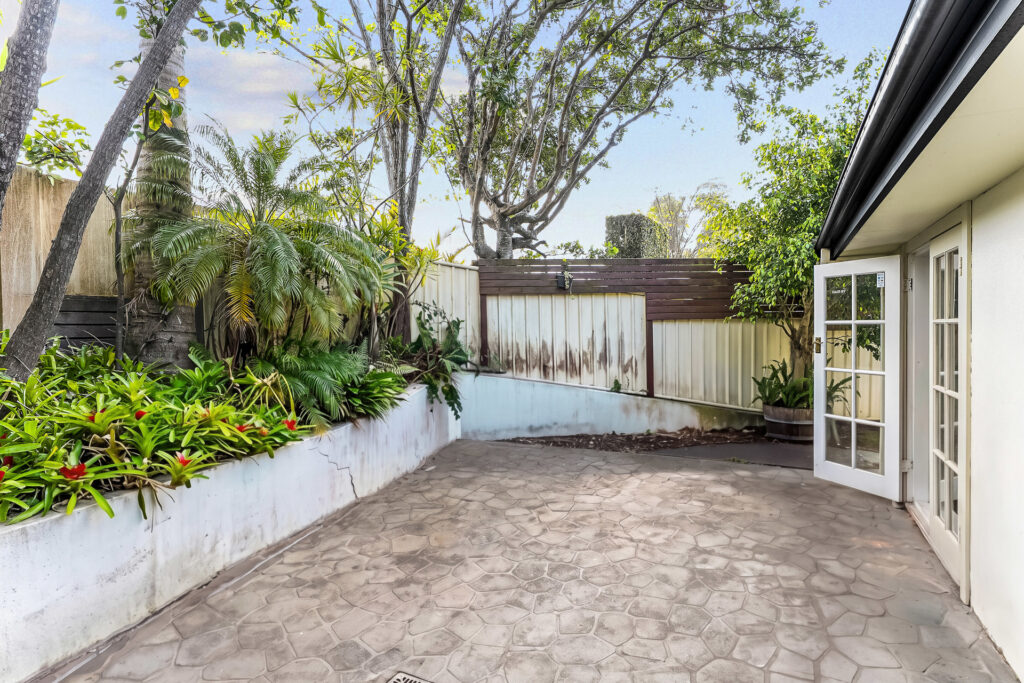 Auction - 1 Fernleigh Avenue - New Property in Korora - Real Estate by Joshua Allen