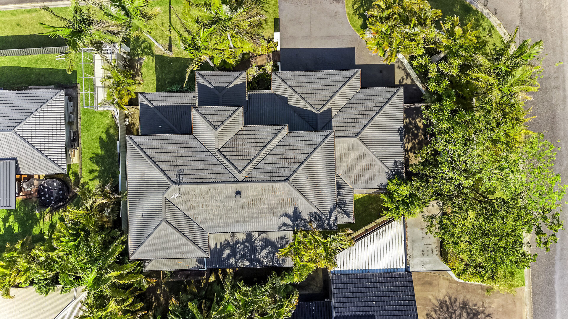 Auction - 1 Fernleigh Avenue - New Property in Korora - Real Estate by Joshua Allen