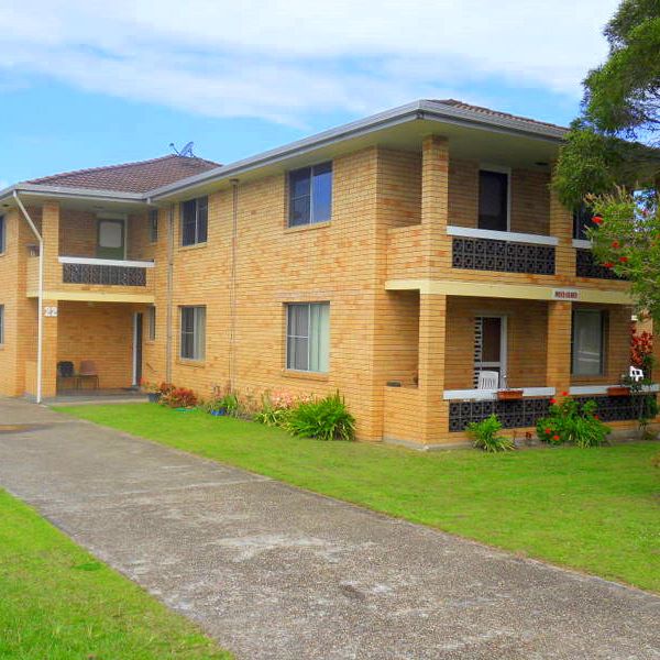 2/22 Orara Street