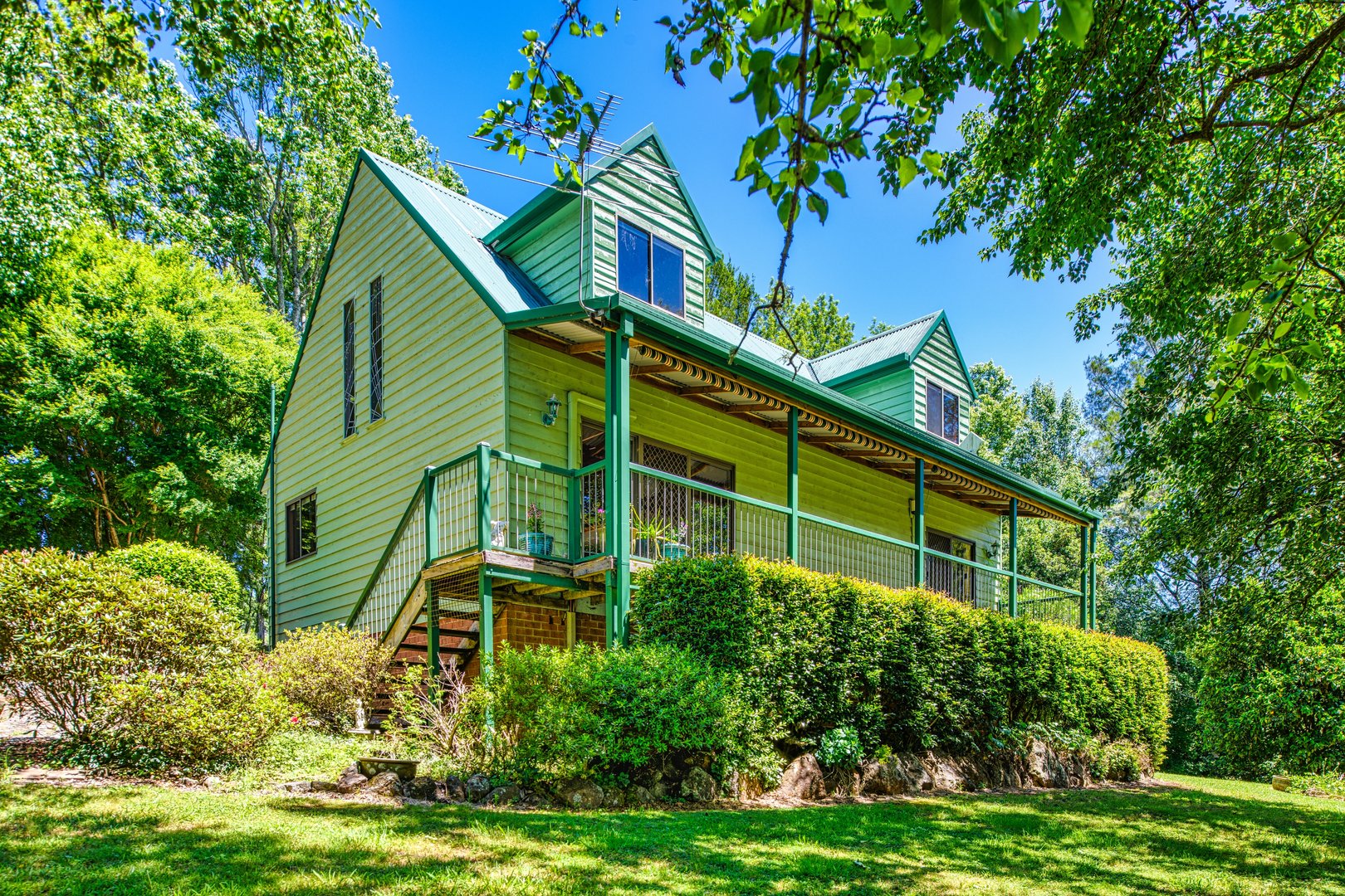 2 Elm Avenue