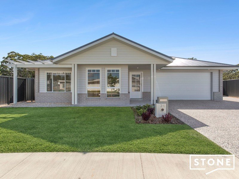 24 Grouper Crescent