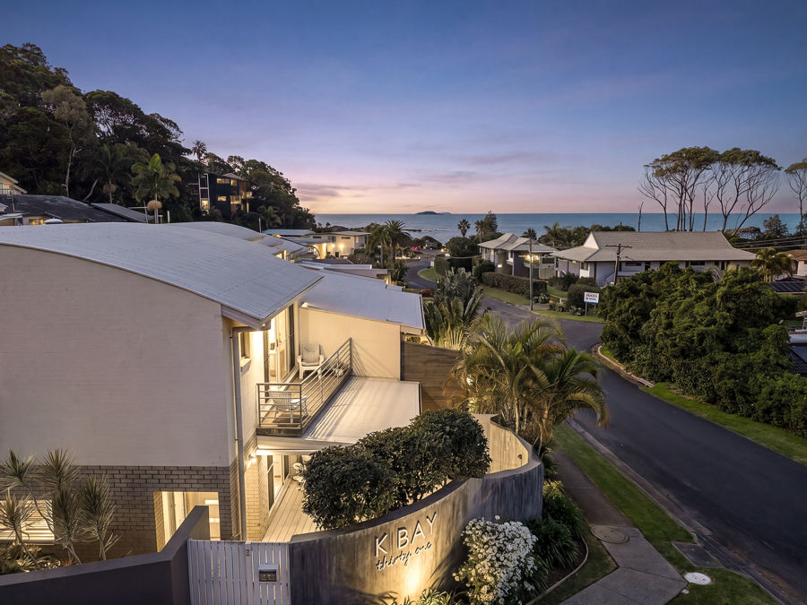 2/31 Sandy Beach Road
